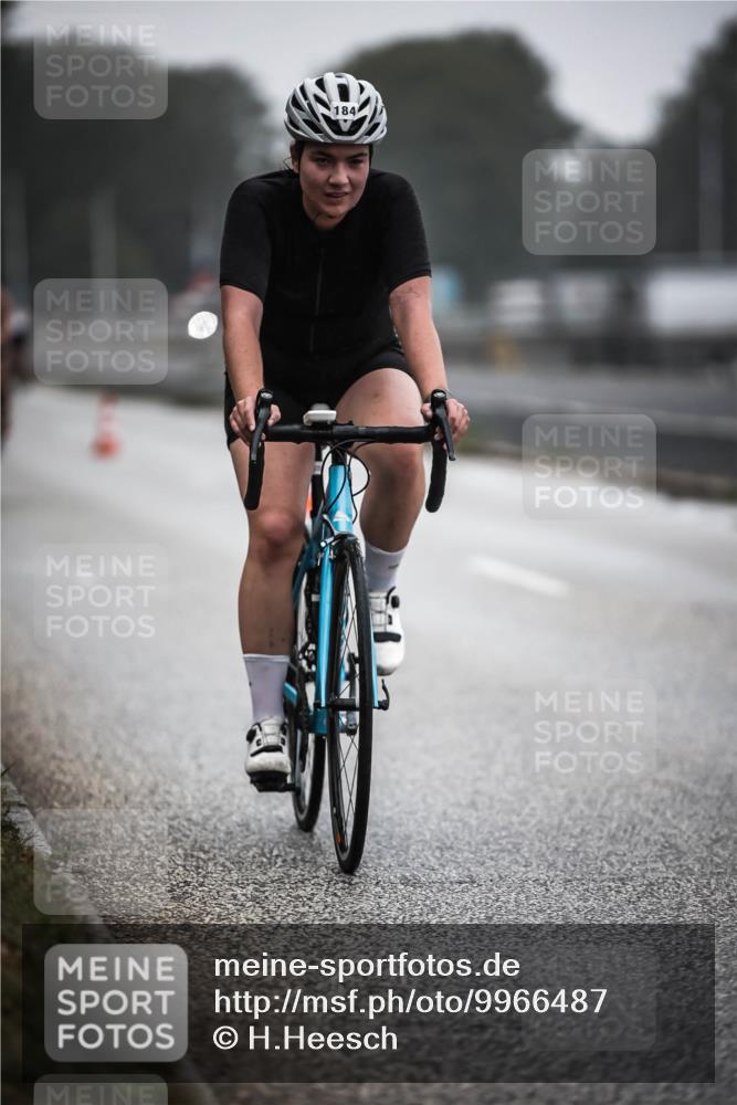 16.08.2026 - KN Förde Triathlon 2026 H.Heesch http://msf.ph/oto/9966487 16.08.2026 09:29:47 Radfahren 119, 133, 184 meine-sportfotos.de