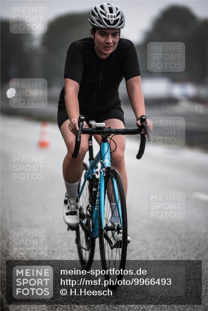 16.08.2026 - KN Förde Triathlon 2026 H.Heesch http://msf.ph/oto/9966493 16.08.2026 09:29:48 Radfahren 119, 133, 184 meine-sportfotos.de
