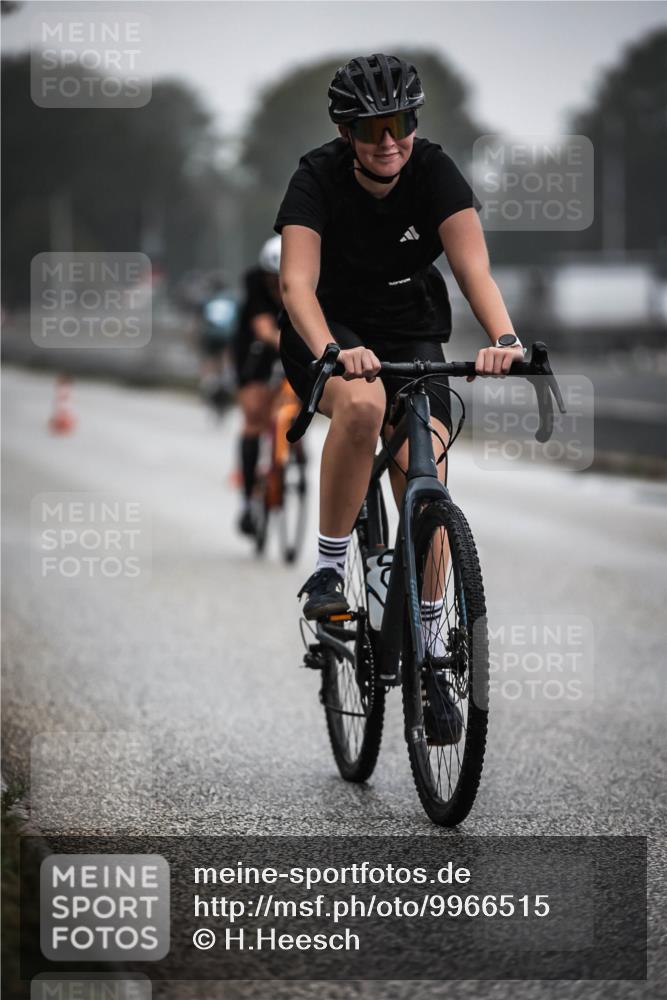 16.08.2026 - KN Förde Triathlon 2026 H.Heesch http://msf.ph/oto/9966515 16.08.2026 09:29:53 Radfahren 119, 121, 181, 206 meine-sportfotos.de