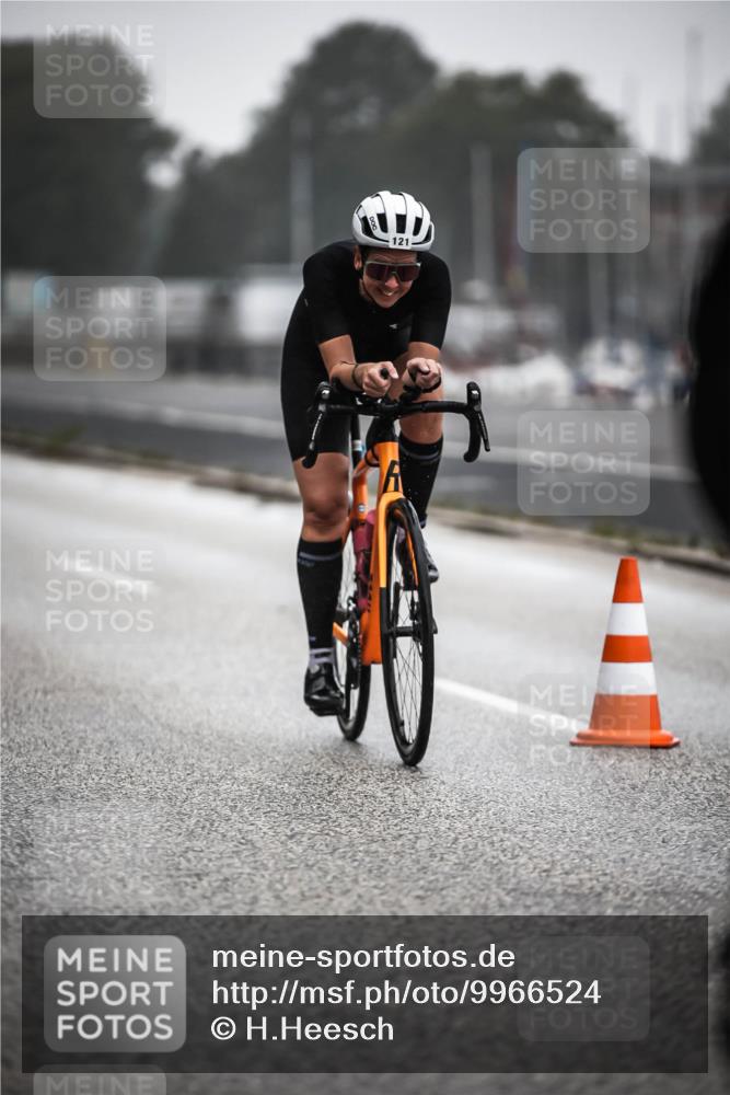 16.08.2026 - KN Förde Triathlon 2026 H.Heesch http://msf.ph/oto/9966524 16.08.2026 09:29:54 Radfahren 121, 181, 206, 229 meine-sportfotos.de