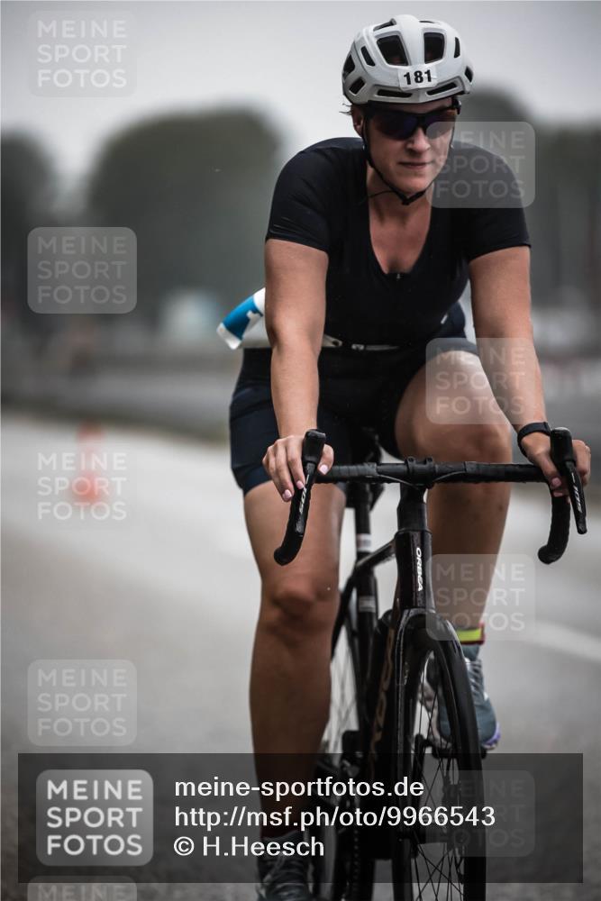 16.08.2026 - KN Förde Triathlon 2026 H.Heesch http://msf.ph/oto/9966543 16.08.2026 09:29:56 Radfahren 121, 176, 181, 206, 211, 229 meine-sportfotos.de