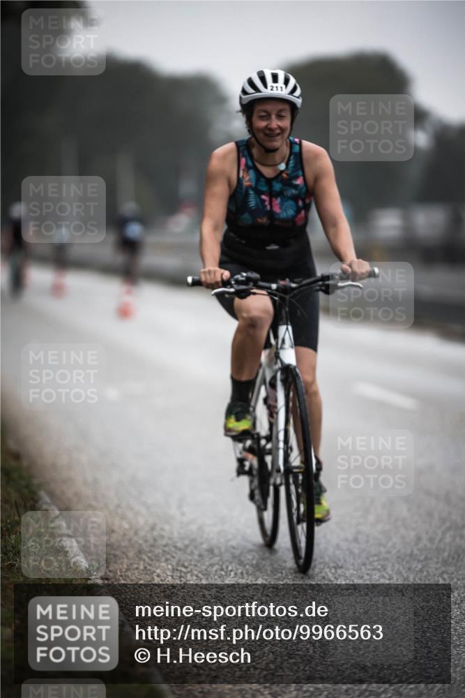 16.08.2026 - KN Förde Triathlon 2026 H.Heesch http://msf.ph/oto/9966563 16.08.2026 09:30:01 Radfahren 126, 176, 211, 229 meine-sportfotos.de
