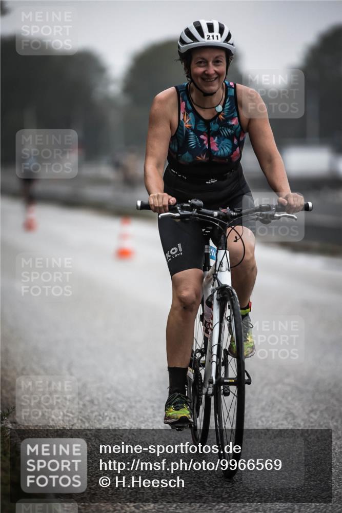 16.08.2026 - KN Förde Triathlon 2026 H.Heesch http://msf.ph/oto/9966569 16.08.2026 09:30:01 Radfahren 126, 176, 211, 229 meine-sportfotos.de