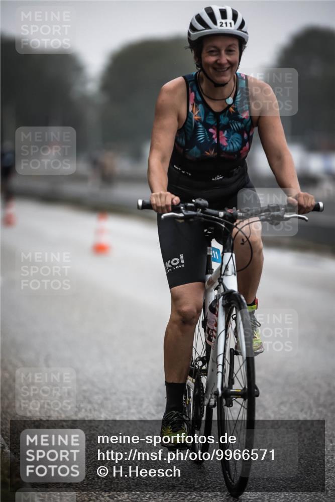 16.08.2026 - KN Förde Triathlon 2026 H.Heesch http://msf.ph/oto/9966571 16.08.2026 09:30:01 Radfahren 126, 176, 211, 229 meine-sportfotos.de
