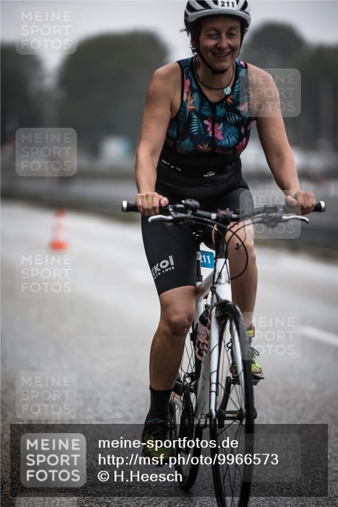 16.08.2026 - KN Förde Triathlon 2026 H.Heesch http://msf.ph/oto/9966573 16.08.2026 09:30:01 Radfahren 126, 176, 211, 229 meine-sportfotos.de