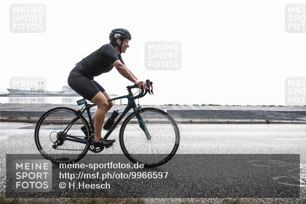 16.08.2026 - KN Förde Triathlon 2026 H.Heesch http://msf.ph/oto/9966597 16.08.2026 09:38:44 Radfahren 126, 166, 187, 192 meine-sportfotos.de