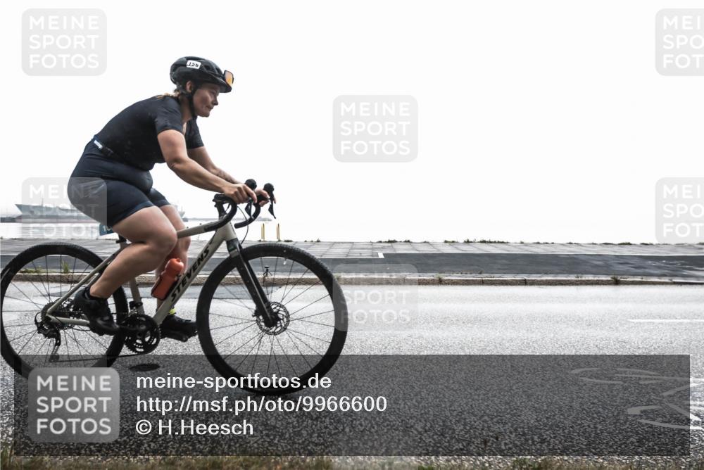16.08.2026 - KN Förde Triathlon 2026 H.Heesch http://msf.ph/oto/9966600 16.08.2026 09:38:55 Radfahren 122, 128, 138, 156, 171, 174, 181, 186, 211, 259 meine-sportfotos.de
