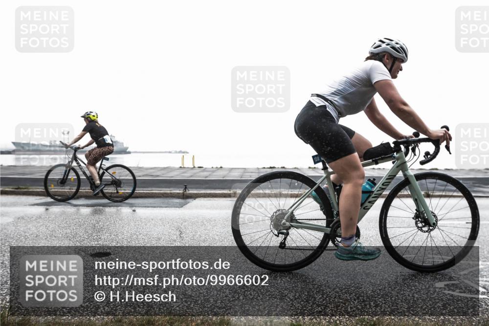 16.08.2026 - KN Förde Triathlon 2026 H.Heesch http://msf.ph/oto/9966602 16.08.2026 09:38:57 Radfahren 122, 138, 156, 171, 174, 186, 211, 259 meine-sportfotos.de