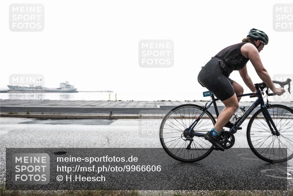 16.08.2026 - KN Förde Triathlon 2026 H.Heesch http://msf.ph/oto/9966606 16.08.2026 09:39:01 Radfahren 171, 174, 180, 183, 211, 259 meine-sportfotos.de