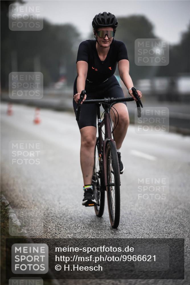 16.08.2026 - KN Förde Triathlon 2026 H.Heesch http://msf.ph/oto/9966621 16.08.2026 09:30:07 Radfahren 107, 126, 127, 148, 177, 203, 230, 240 meine-sportfotos.de