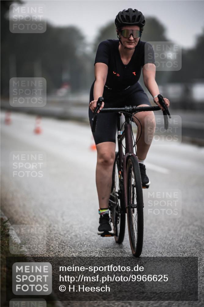 16.08.2026 - KN Förde Triathlon 2026 H.Heesch http://msf.ph/oto/9966625 16.08.2026 09:30:08 Radfahren 107, 126, 127, 148, 177, 203, 230, 240 meine-sportfotos.de