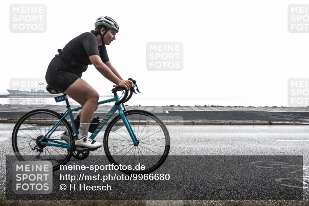 16.08.2026 - KN Förde Triathlon 2026 H.Heesch http://msf.ph/oto/9966680 16.08.2026 09:40:47 Radfahren 184 meine-sportfotos.de