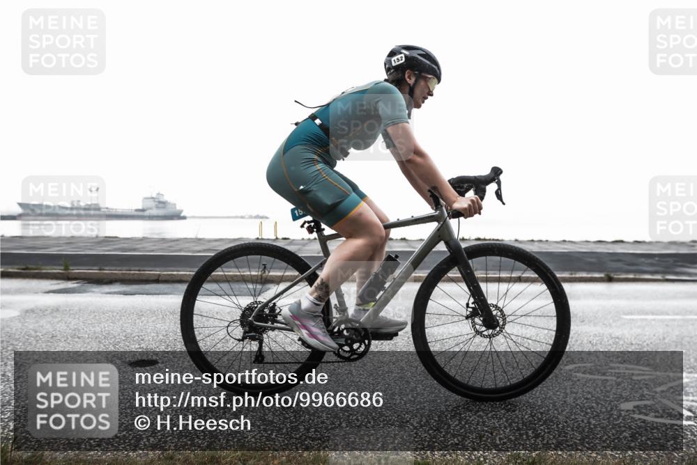 16.08.2026 - KN Förde Triathlon 2026 H.Heesch http://msf.ph/oto/9966686 16.08.2026 09:41:01 Radfahren 152, 212 meine-sportfotos.de