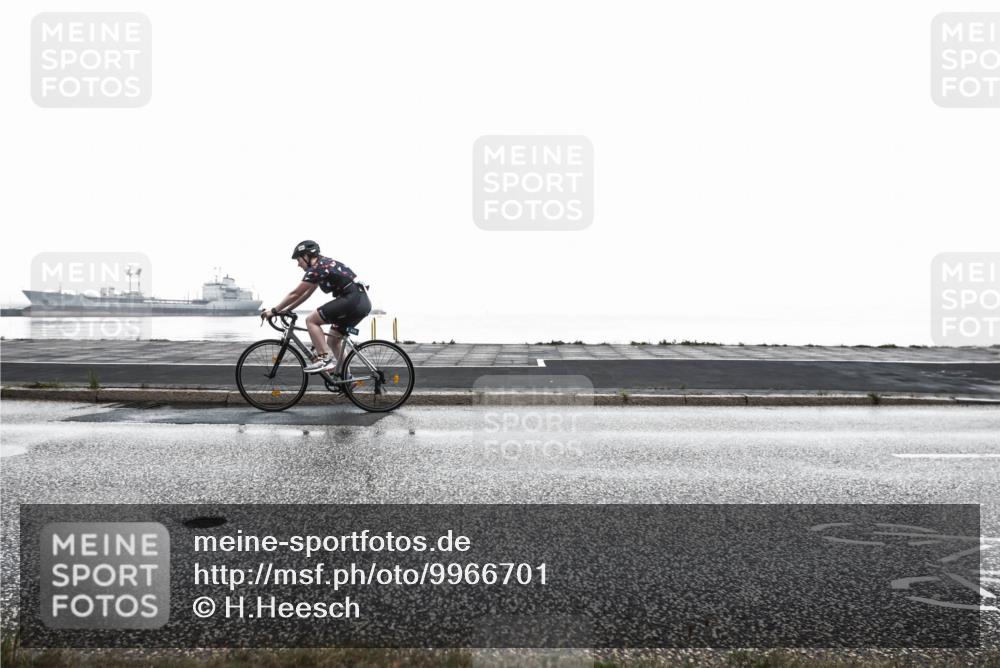 16.08.2026 - KN Förde Triathlon 2026 H.Heesch http://msf.ph/oto/9966701 16.08.2026 09:41:23 Radfahren 122, 240, 256 meine-sportfotos.de
