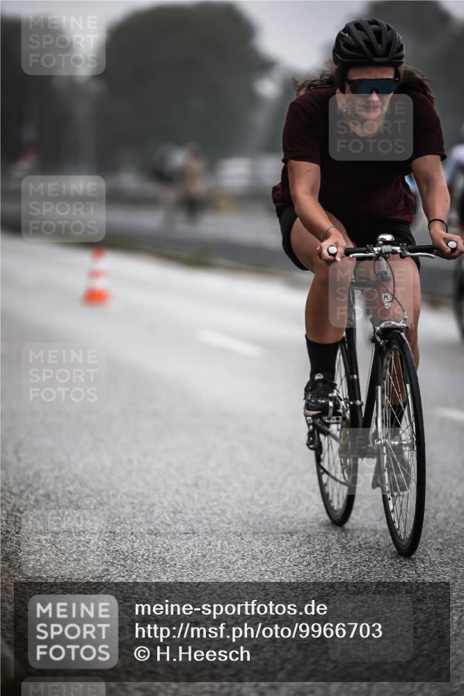 16.08.2026 - KN Förde Triathlon 2026 H.Heesch http://msf.ph/oto/9966703 16.08.2026 09:30:15 Radfahren 171, 180, 215, 235 meine-sportfotos.de
