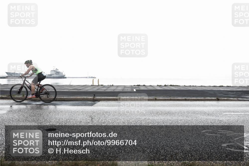 16.08.2026 - KN Förde Triathlon 2026 H.Heesch http://msf.ph/oto/9966704 16.08.2026 09:41:25 Radfahren 122, 256 meine-sportfotos.de