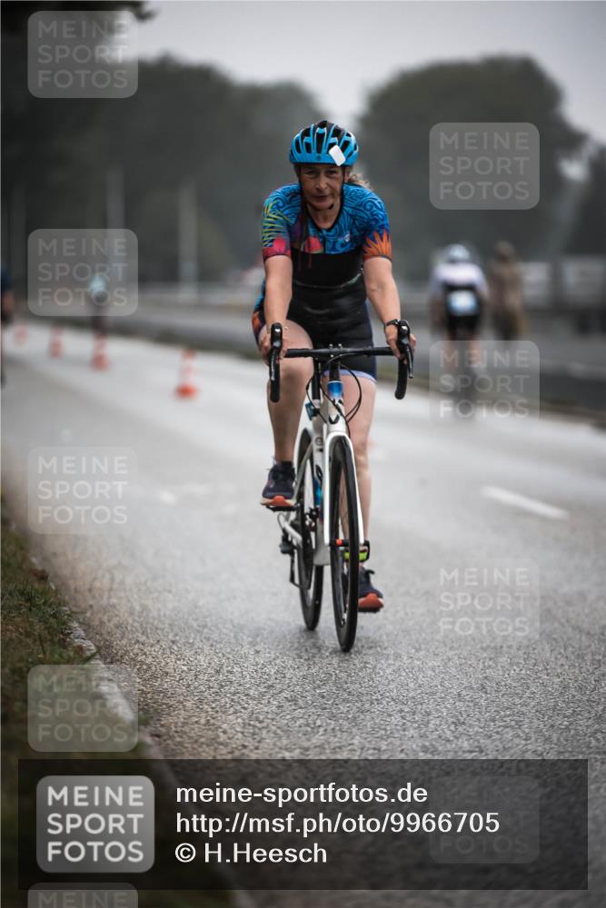 16.08.2026 - KN Förde Triathlon 2026 H.Heesch http://msf.ph/oto/9966705 16.08.2026 09:30:17 Radfahren 142, 171, 180, 215, 235 meine-sportfotos.de