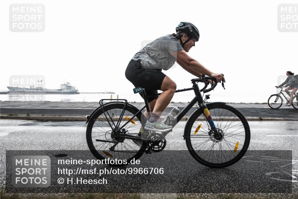 16.08.2026 - KN Förde Triathlon 2026 H.Heesch http://msf.ph/oto/9966706 16.08.2026 09:41:26 Radfahren 122, 132, 256 meine-sportfotos.de