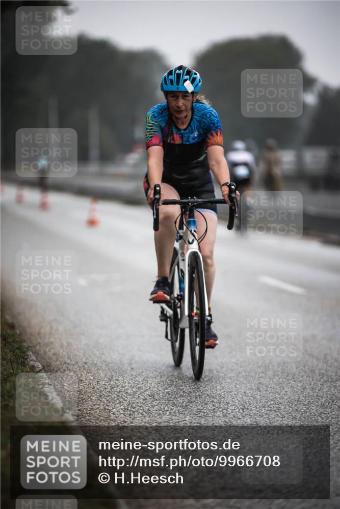 16.08.2026 - KN Förde Triathlon 2026 H.Heesch http://msf.ph/oto/9966708 16.08.2026 09:30:17 Radfahren 142, 171, 180, 215, 235 meine-sportfotos.de