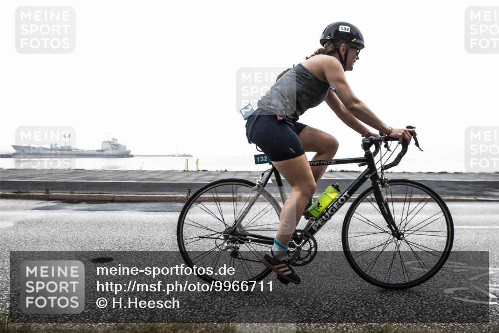 16.08.2026 - KN Förde Triathlon 2026 H.Heesch http://msf.ph/oto/9966711 16.08.2026 09:41:31 Radfahren 102, 122, 132, 137, 235 meine-sportfotos.de