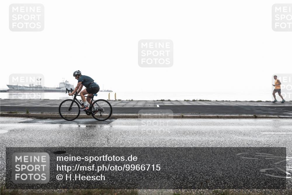 16.08.2026 - KN Förde Triathlon 2026 H.Heesch http://msf.ph/oto/9966715 16.08.2026 09:41:36 Radfahren 102, 118, 130, 213, 229 meine-sportfotos.de