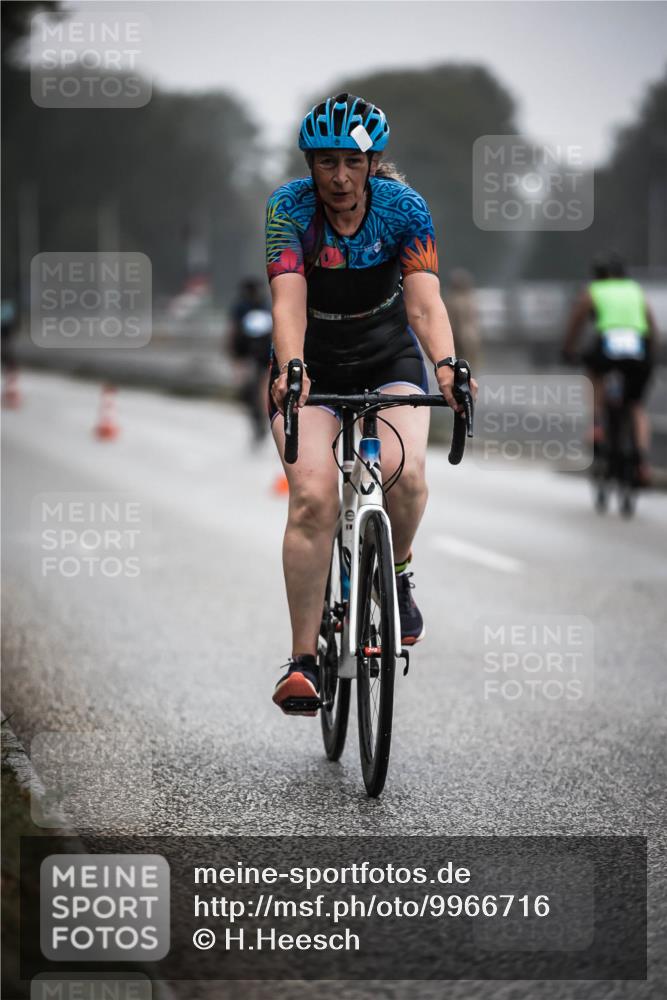 16.08.2026 - KN Förde Triathlon 2026 H.Heesch http://msf.ph/oto/9966716 16.08.2026 09:30:17 Radfahren 142, 171, 180, 215, 235 meine-sportfotos.de