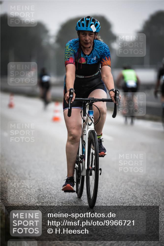 16.08.2026 - KN Förde Triathlon 2026 H.Heesch http://msf.ph/oto/9966721 16.08.2026 09:30:17 Radfahren 142, 171, 180, 215, 235 meine-sportfotos.de