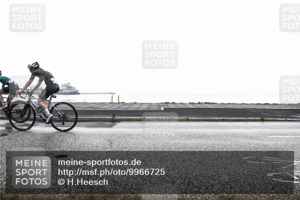 16.08.2026 - KN Förde Triathlon 2026 H.Heesch http://msf.ph/oto/9966725 16.08.2026 09:41:43 Radfahren 117, 118, 126, 129, 130, 171, 180 meine-sportfotos.de