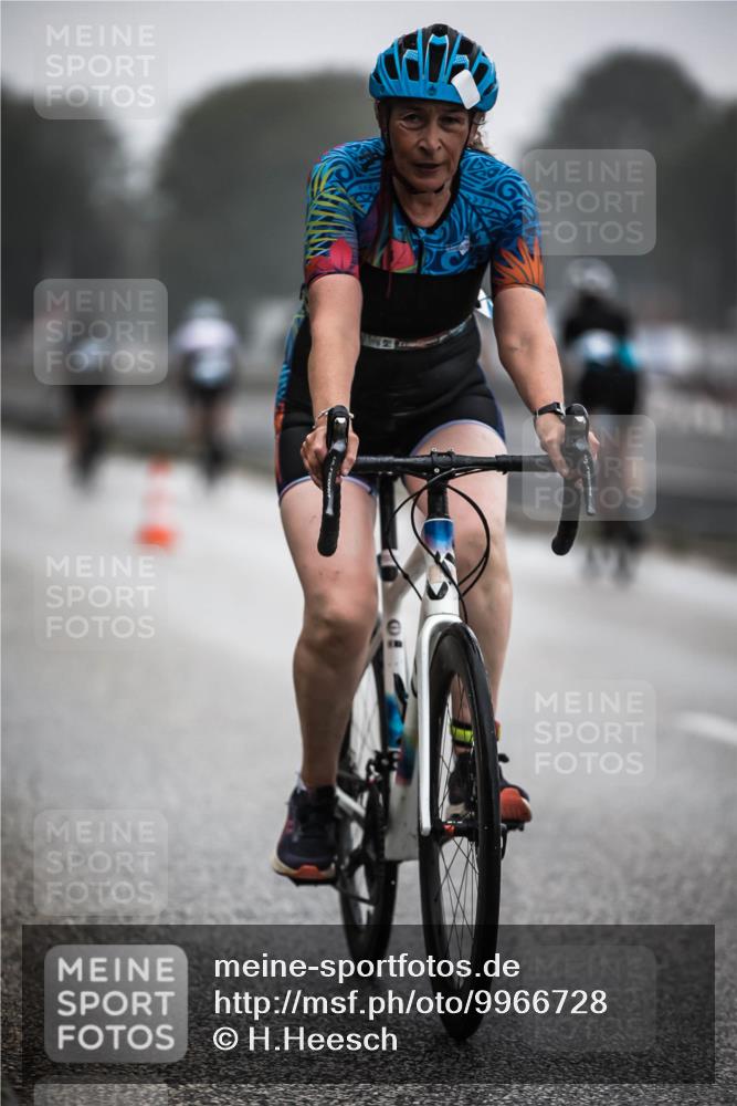 16.08.2026 - KN Förde Triathlon 2026 H.Heesch http://msf.ph/oto/9966728 16.08.2026 09:30:17 Radfahren 142, 171, 180, 215, 235 meine-sportfotos.de