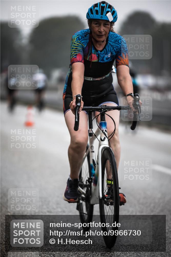 16.08.2026 - KN Förde Triathlon 2026 H.Heesch http://msf.ph/oto/9966730 16.08.2026 09:30:17 Radfahren 142, 171, 180, 215, 235 meine-sportfotos.de