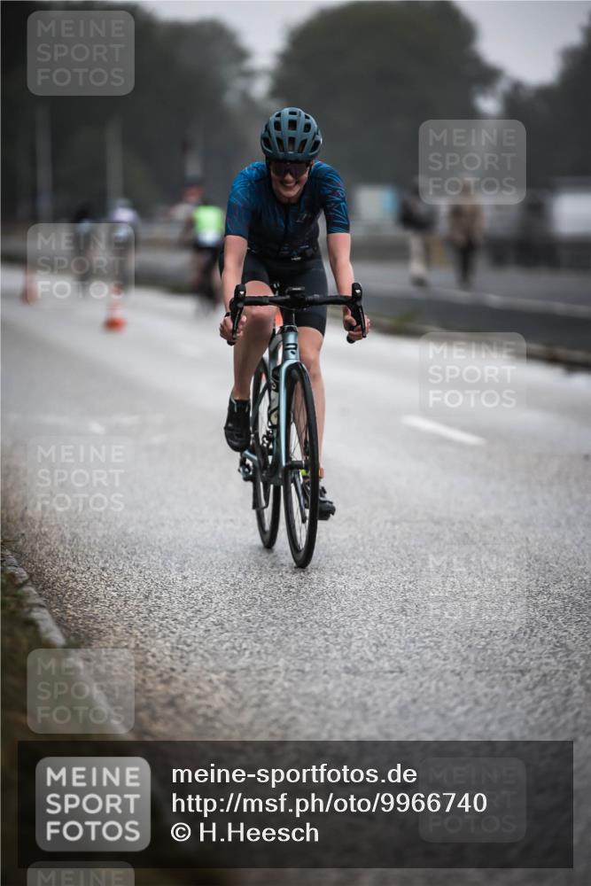 16.08.2026 - KN Förde Triathlon 2026 H.Heesch http://msf.ph/oto/9966740 16.08.2026 09:30:20 Radfahren 142, 146, 171, 235 meine-sportfotos.de