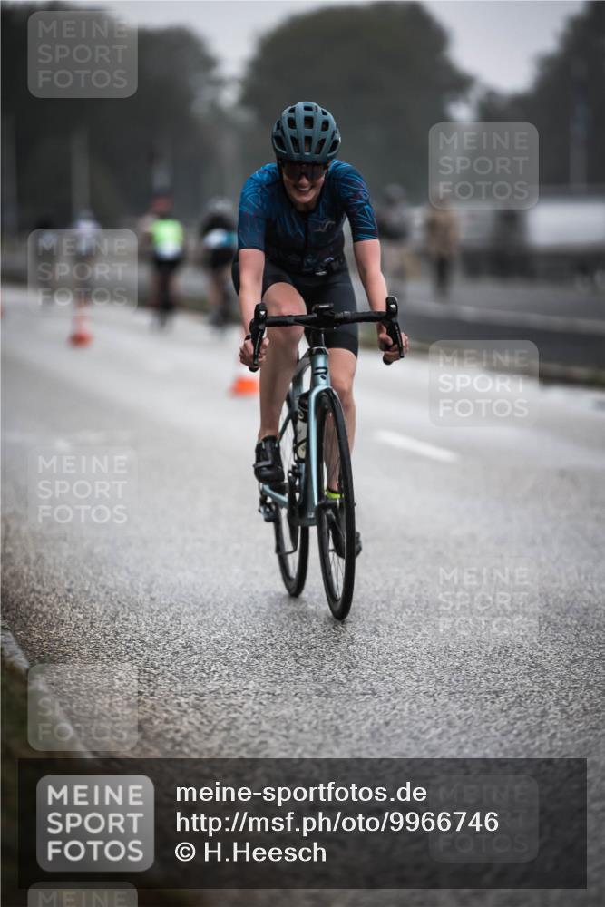 16.08.2026 - KN Förde Triathlon 2026 H.Heesch http://msf.ph/oto/9966746 16.08.2026 09:30:21 Radfahren 142, 146, 235 meine-sportfotos.de