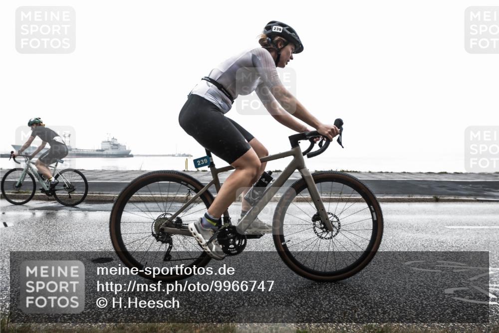 16.08.2026 - KN Förde Triathlon 2026 H.Heesch http://msf.ph/oto/9966747 16.08.2026 09:41:55 Radfahren 128, 194, 239 meine-sportfotos.de