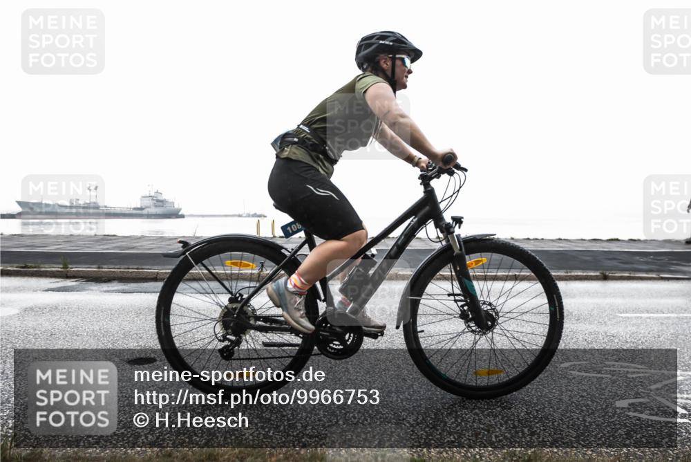 16.08.2026 - KN Förde Triathlon 2026 H.Heesch http://msf.ph/oto/9966753 16.08.2026 09:42:11 Radfahren 108, 141, 177, 204, 242 meine-sportfotos.de