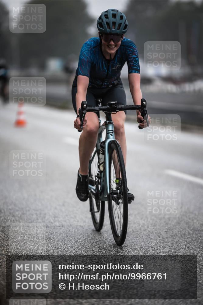 16.08.2026 - KN Förde Triathlon 2026 H.Heesch http://msf.ph/oto/9966761 16.08.2026 09:30:21 Radfahren 142, 146, 235 meine-sportfotos.de