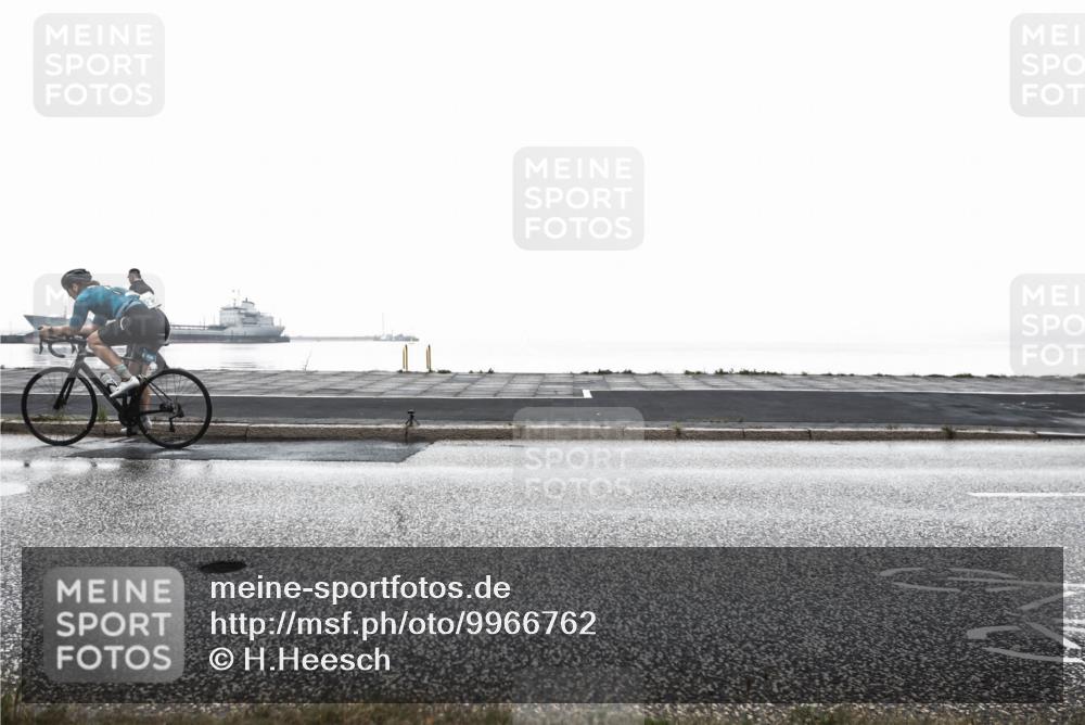 16.08.2026 - KN Förde Triathlon 2026 H.Heesch http://msf.ph/oto/9966762 16.08.2026 09:42:24 Radfahren 179, 217 meine-sportfotos.de