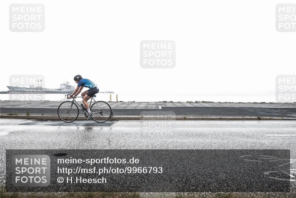 16.08.2026 - KN Förde Triathlon 2026 H.Heesch http://msf.ph/oto/9966793 16.08.2026 09:42:58 Radfahren 127, 133, 214, 222 meine-sportfotos.de