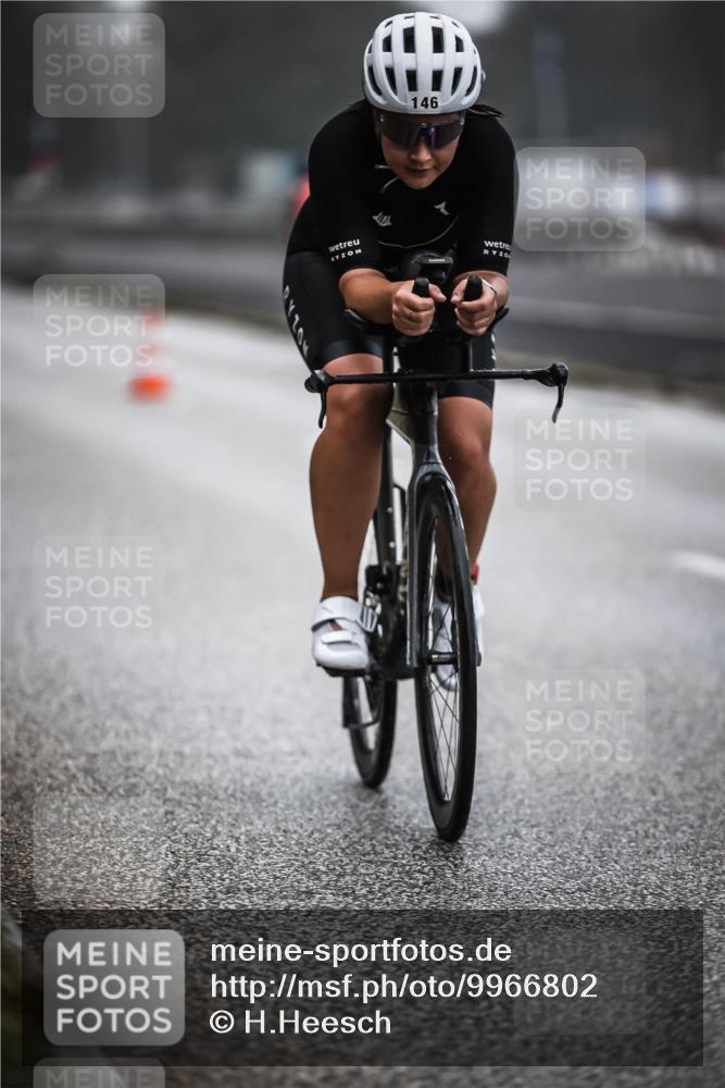 16.08.2026 - KN Förde Triathlon 2026 H.Heesch http://msf.ph/oto/9966802 16.08.2026 09:30:24 Radfahren 110, 113, 142, 146 meine-sportfotos.de