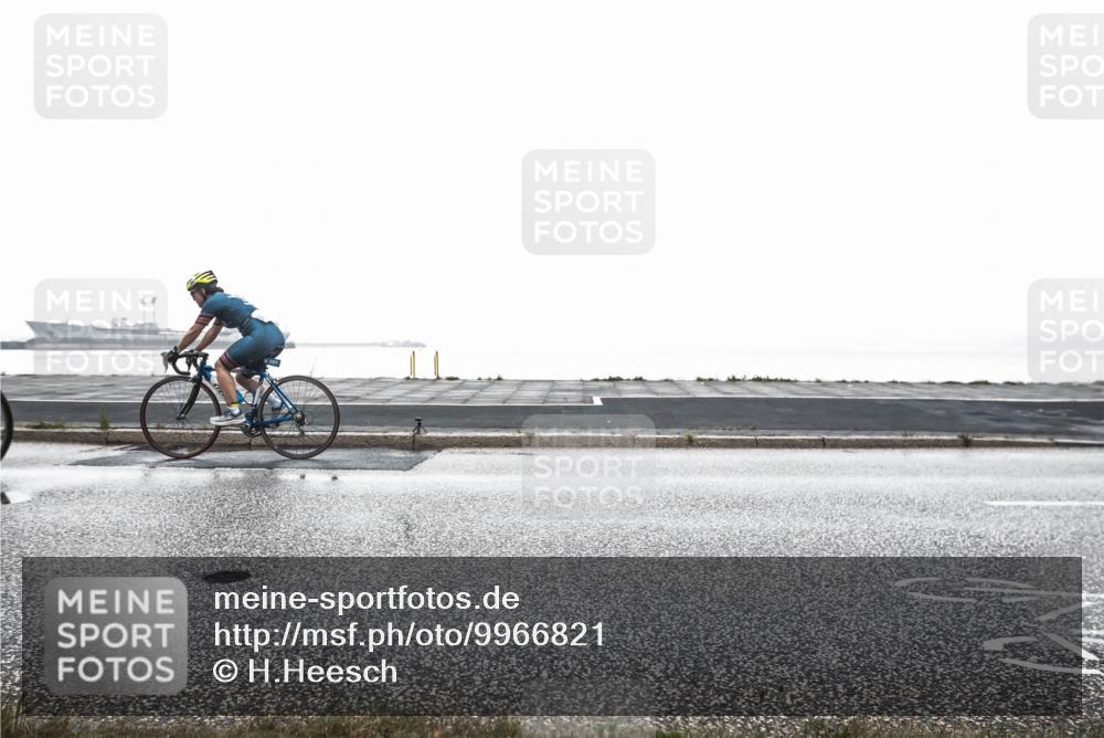 16.08.2026 - KN Förde Triathlon 2026 H.Heesch http://msf.ph/oto/9966821 16.08.2026 09:43:32 Radfahren 114, 134, 215, 258 meine-sportfotos.de