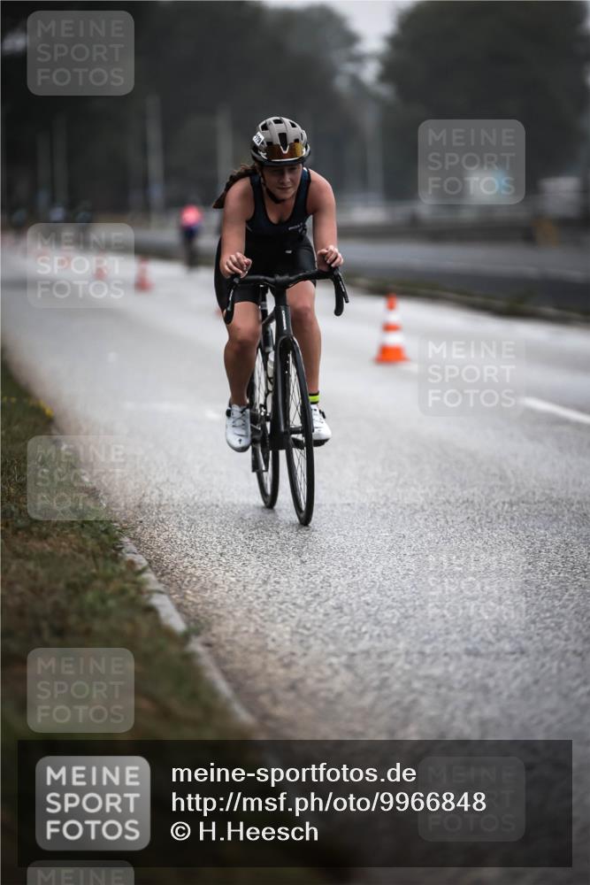 16.08.2026 - KN Förde Triathlon 2026 H.Heesch http://msf.ph/oto/9966848 16.08.2026 09:30:32 Radfahren 110, 113, 159, 179, 204, 219 meine-sportfotos.de