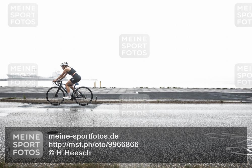 16.08.2026 - KN Förde Triathlon 2026 H.Heesch http://msf.ph/oto/9966866 16.08.2026 09:44:15 Radfahren 130, 131, 235, 245, 805 meine-sportfotos.de