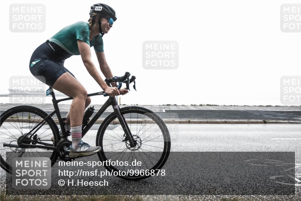 16.08.2026 - KN Förde Triathlon 2026 H.Heesch http://msf.ph/oto/9966878 16.08.2026 09:44:25 Radfahren 105, 170, 229 meine-sportfotos.de