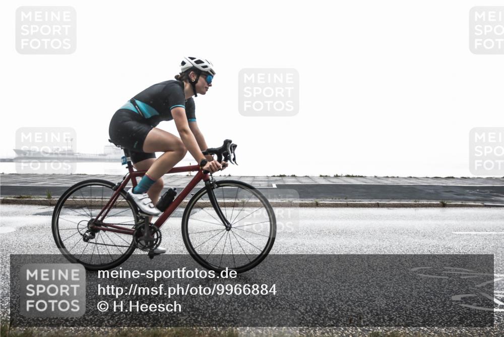 16.08.2026 - KN Förde Triathlon 2026 H.Heesch http://msf.ph/oto/9966884 16.08.2026 09:44:32 Radfahren 107, 205, 213, 254 meine-sportfotos.de