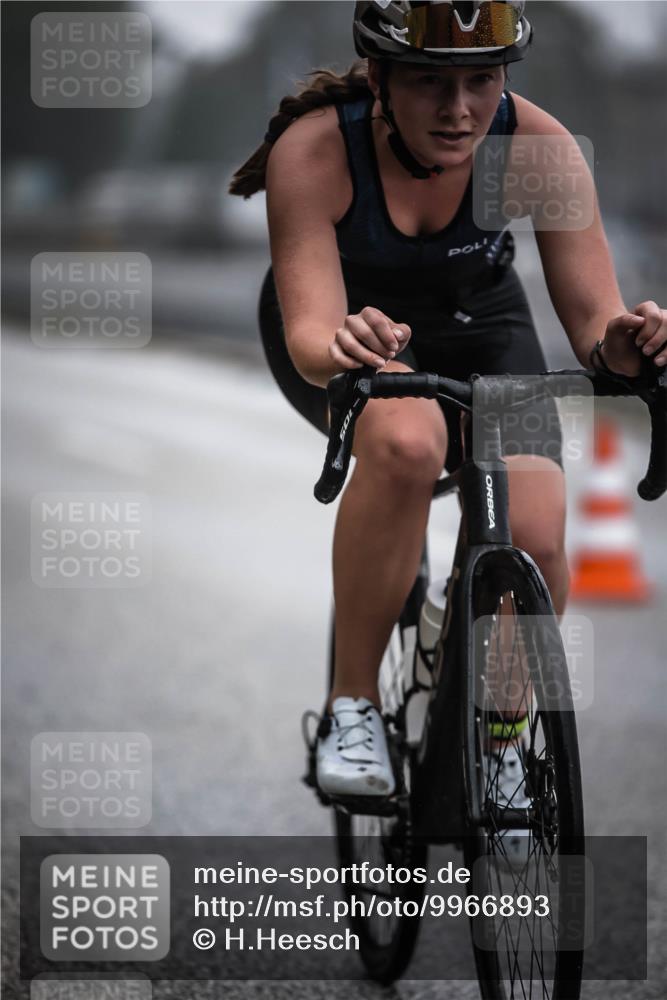 16.08.2026 - KN Förde Triathlon 2026 H.Heesch http://msf.ph/oto/9966893 16.08.2026 09:30:34 Radfahren 159, 179, 219 meine-sportfotos.de