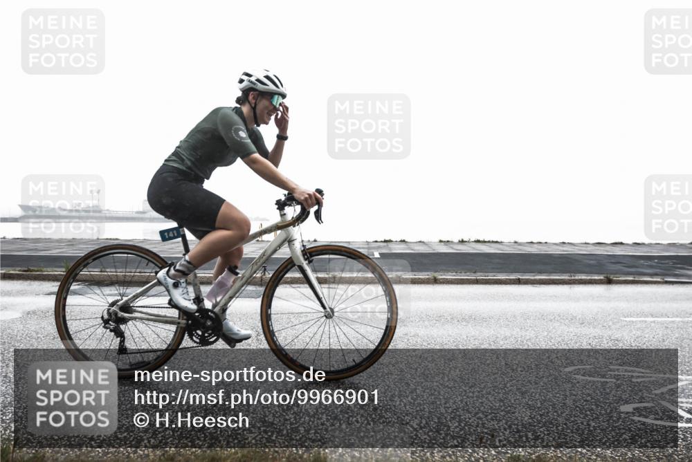 16.08.2026 - KN Förde Triathlon 2026 H.Heesch http://msf.ph/oto/9966901 16.08.2026 09:45:07 Radfahren 141, 246 meine-sportfotos.de