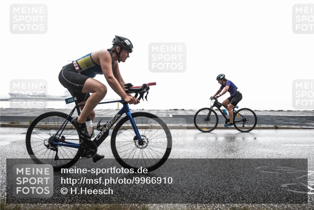 16.08.2026 - KN Förde Triathlon 2026 H.Heesch http://msf.ph/oto/9966910 16.08.2026 09:45:24 Radfahren 120, 155, 188, 238, 252 meine-sportfotos.de