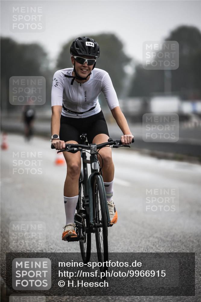 16.08.2026 - KN Förde Triathlon 2026 H.Heesch http://msf.ph/oto/9966915 16.08.2026 09:30:46 Radfahren 129, 160, 194, 205, 239, 248 meine-sportfotos.de