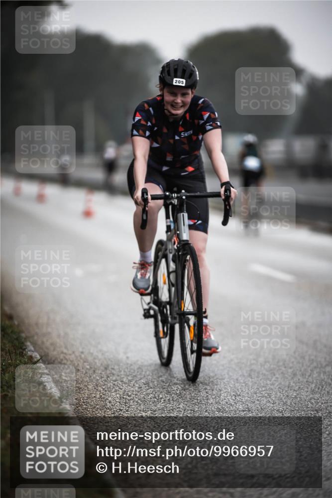 16.08.2026 - KN Förde Triathlon 2026 H.Heesch http://msf.ph/oto/9966957 16.08.2026 09:30:50 Radfahren 129, 141, 149, 160, 205 meine-sportfotos.de