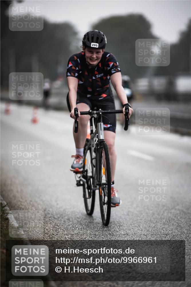 16.08.2026 - KN Förde Triathlon 2026 H.Heesch http://msf.ph/oto/9966961 16.08.2026 09:30:50 Radfahren 129, 141, 149, 160, 205 meine-sportfotos.de