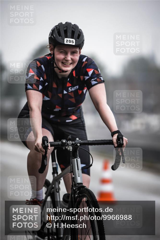 16.08.2026 - KN Förde Triathlon 2026 H.Heesch http://msf.ph/oto/9966988 16.08.2026 09:30:51 Radfahren 129, 141, 149, 160, 205 meine-sportfotos.de